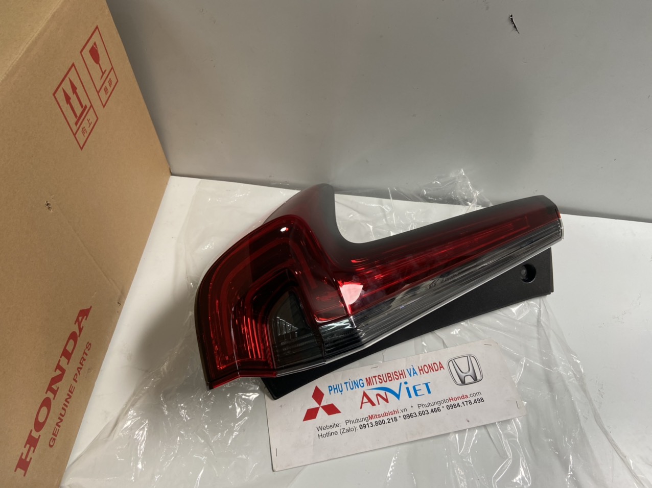 Đèn hậu bên lái xe honda CRV 2020